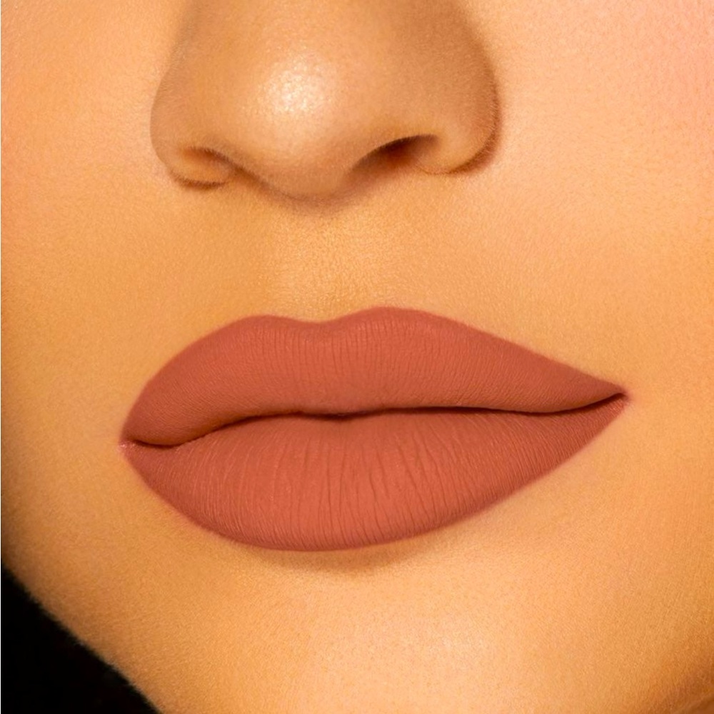 ❤️4GOTH ANGEL❤️Matte Lipstick in Warm Brown
